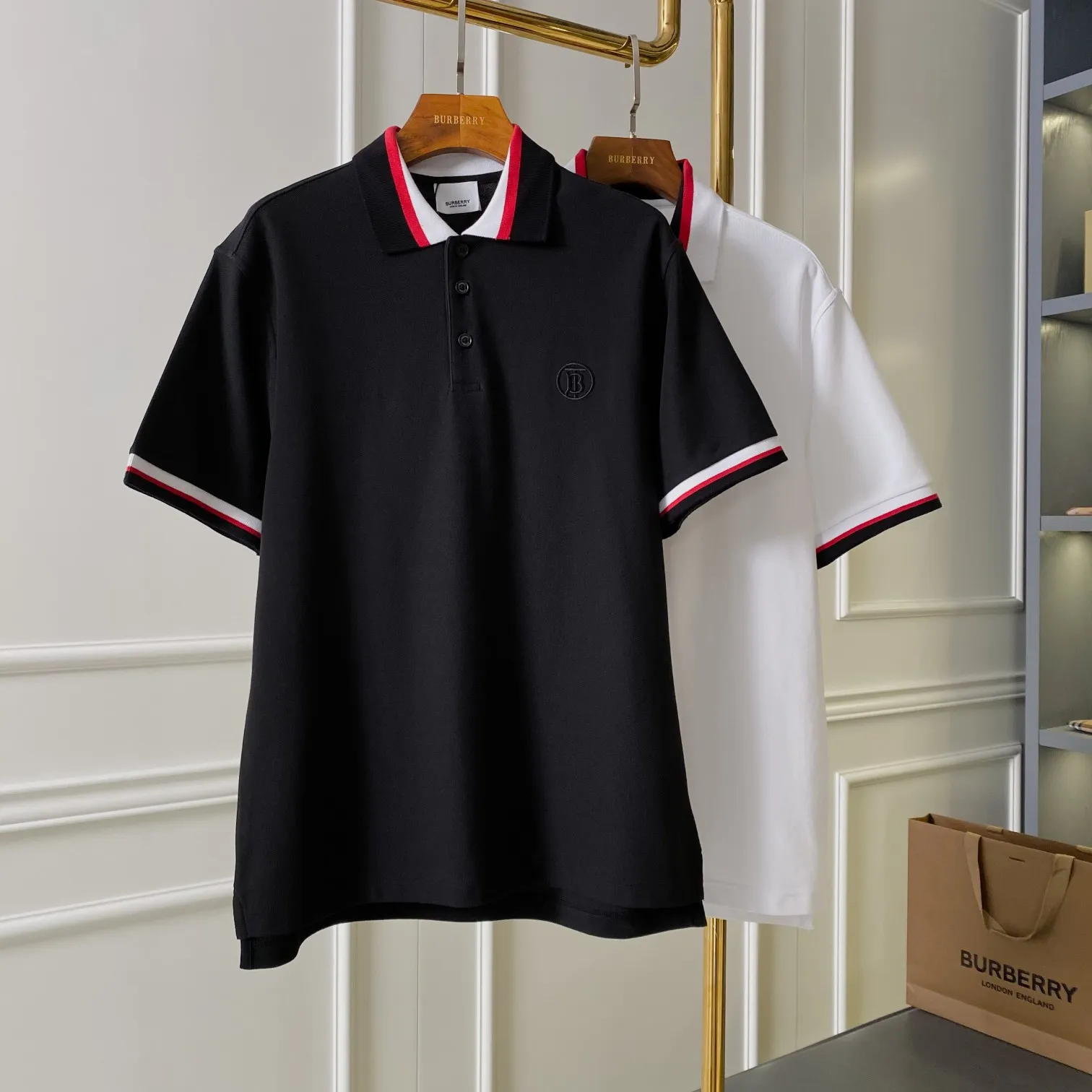 🅱️ TB Polo 【BUR ， Hot Sale 】： ， ， logo ， 。 ， 。 🏻 TB Polo ！BUR ～ polo ， New Arrival polo！ BUR Riccardo Tisci ,Classic logo， ， Quality。 ， Classic ！ ， ， ， ， ， ， ， ， ， ， ， 。 ， New Arrival ， ！ ， ！ BURQuality ， ！ ，In Stock ， ！！ Sizes ：S、M，L，XL，XXLSize Size ！